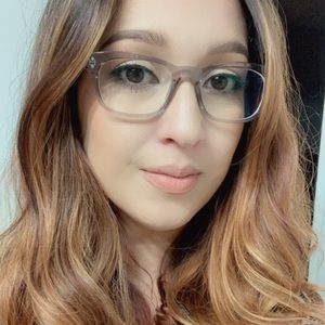 Meet your Posher, Daniela